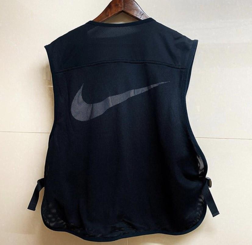 NIKE FOOTBALL VEST, 男裝, 運動服裝 Carousell