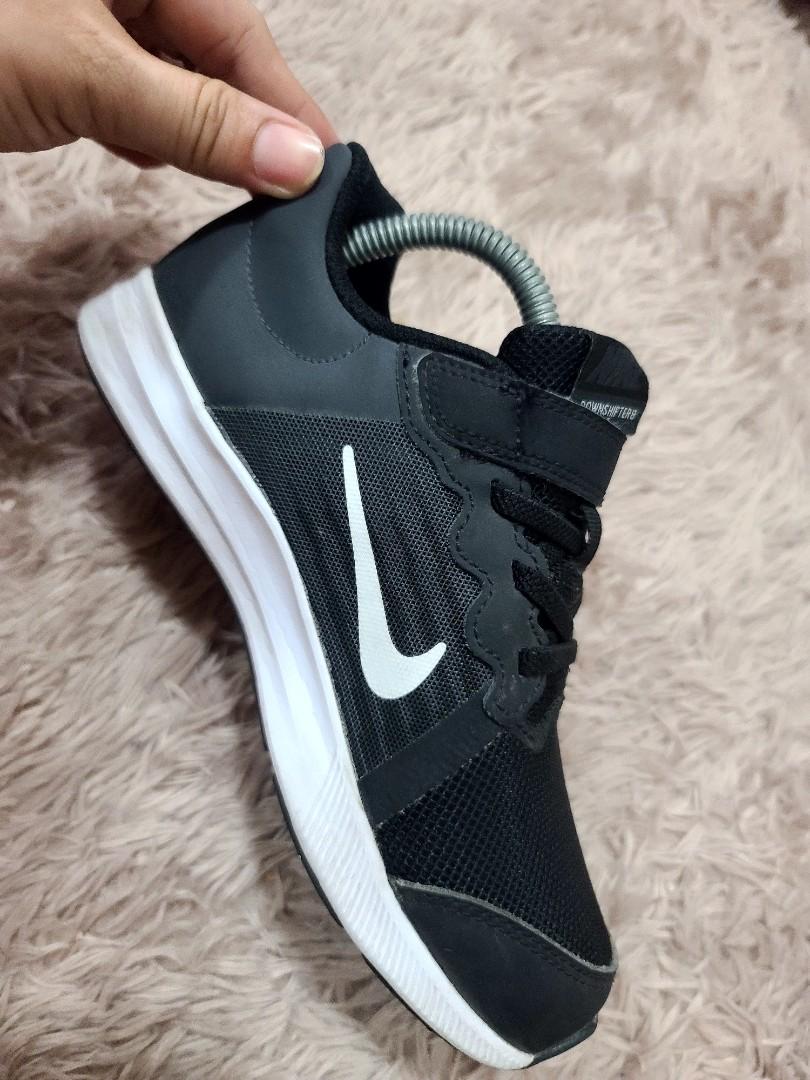 nike shoes for kids 20cm (Category: Babies & Kids Fashion) located in Batangas. Submitted by nlmdbagelyas (Listing ID 1192683265, Image 2). Description: in good condition.