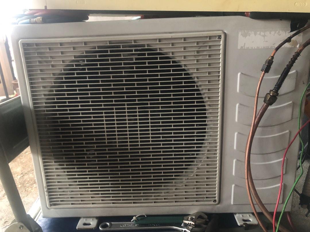 Outdoor unit Aircond, TV & Home Appliances, Air Conditioners & Heating