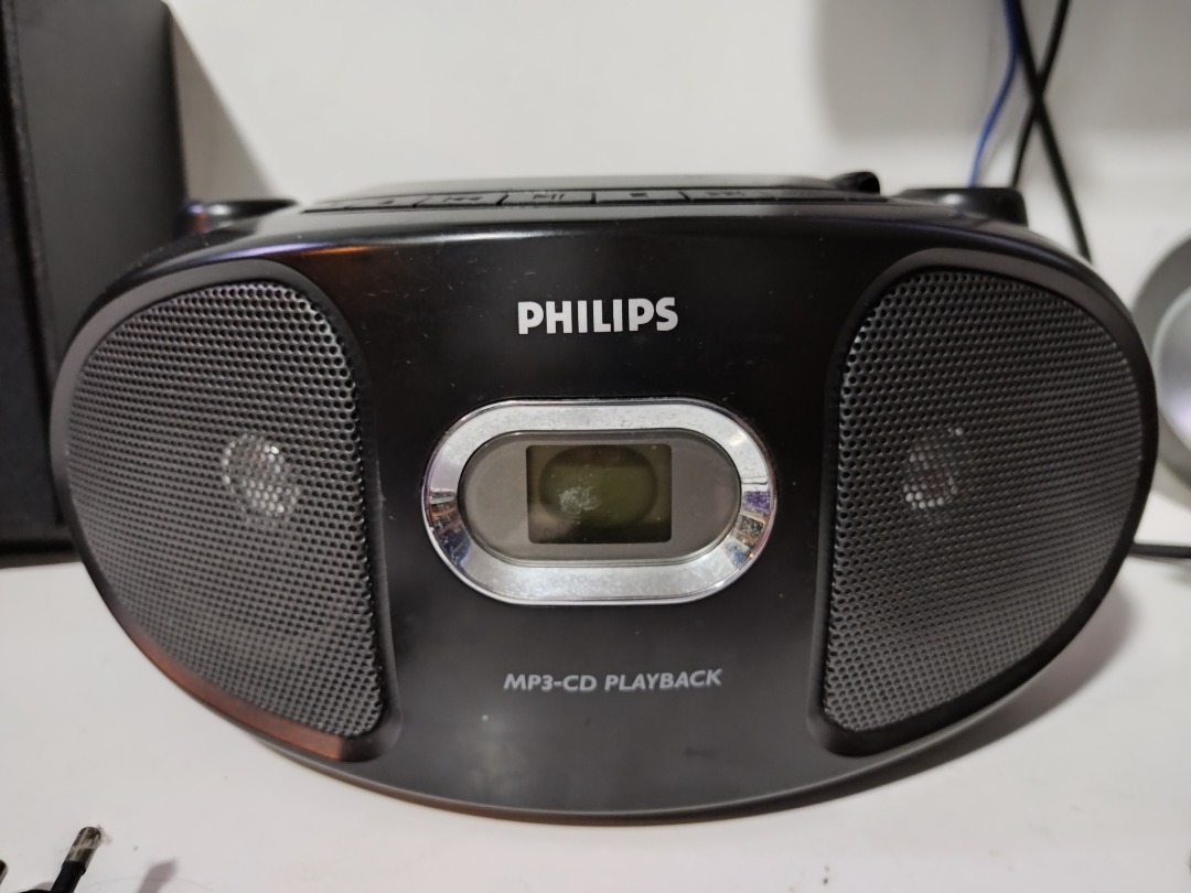 Philips Radio CD Player, Audio, Portable Music Players on Carousell