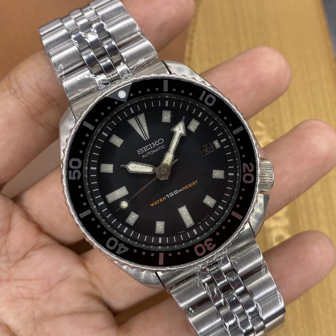 Seiko 7002-7000 Diver's 150 Meters (Resist) Watch, Men's Fashion, Watches &  Accessories, Watches on Carousell