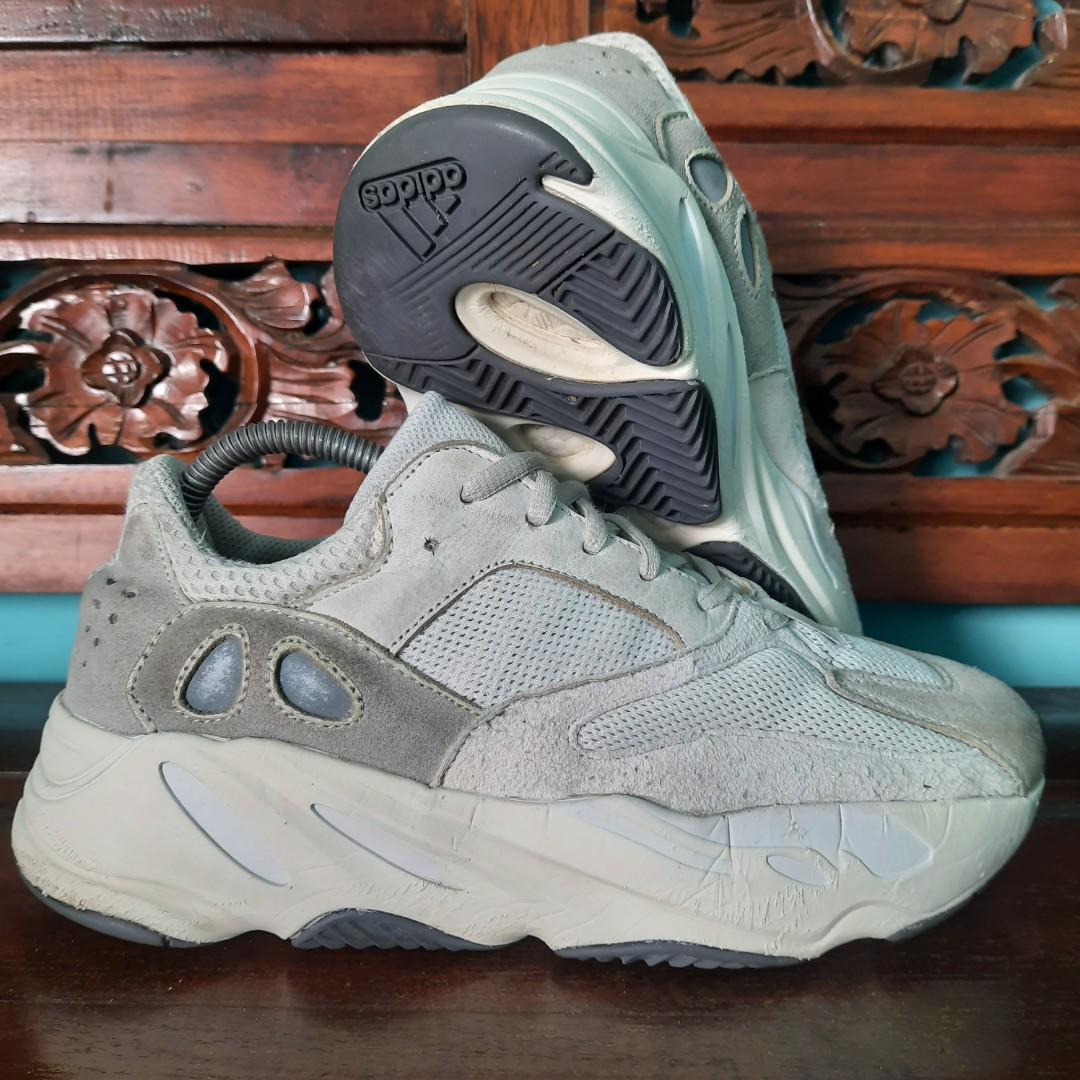 Harga adidas best sale yeezy 700 original