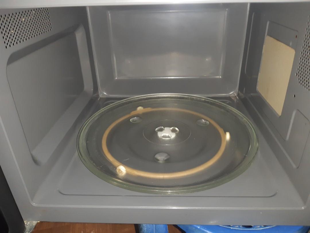 Sharp Inverter microwave oven 34L (Category: Ovens & Toasters) located in Taguig. Submitted by gongolly2007 (Listing ID 1192677707, Image 2). Description: Sharp Inverter Microwave Oven almost new 34L Bought from Australia Stainless steel face 220v 1200watts with box pick up in Taguig City.