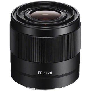 Sony FE 28mm f2 lens