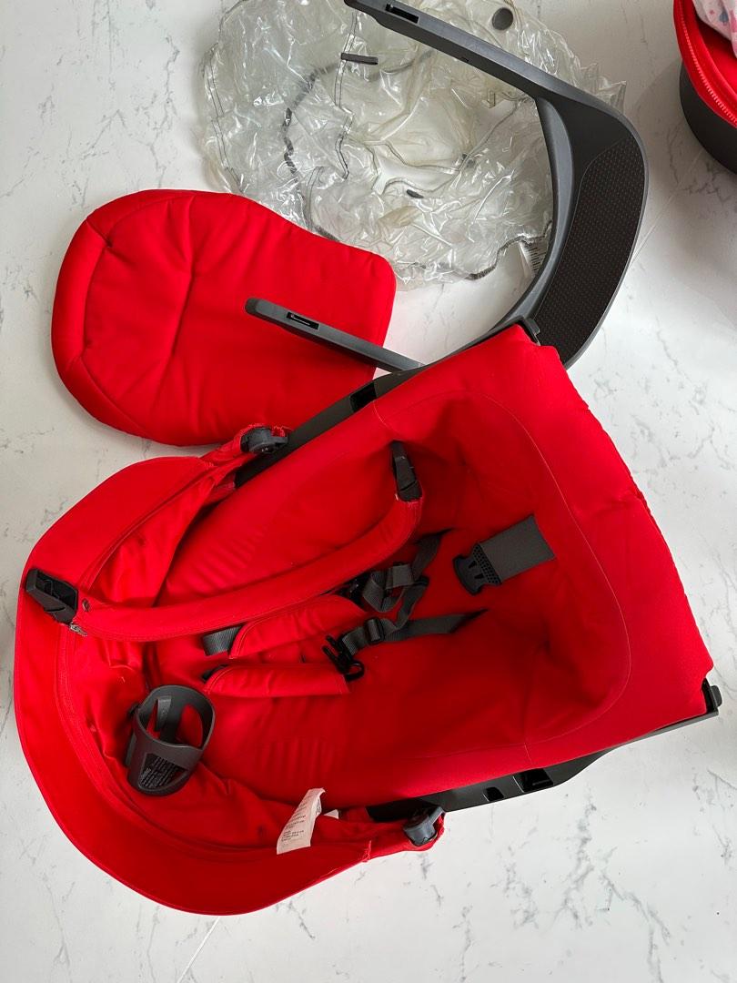 Stokke full set including carry cot mosquito net and rain cover, Babies