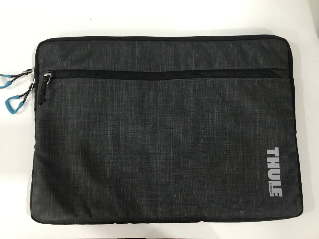 THULE Stravan 15" Laptop Sleeve [15" Macbook Pro/14" Windows Laptop