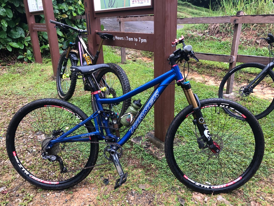 Turner Flux Full Suspension dw.link Mountain Bike 27.5 Sports Equipment Bicycles Parts Bicycles on Carousell