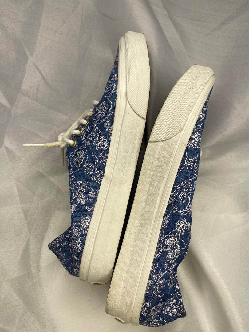 Blue hawaiian vans top
