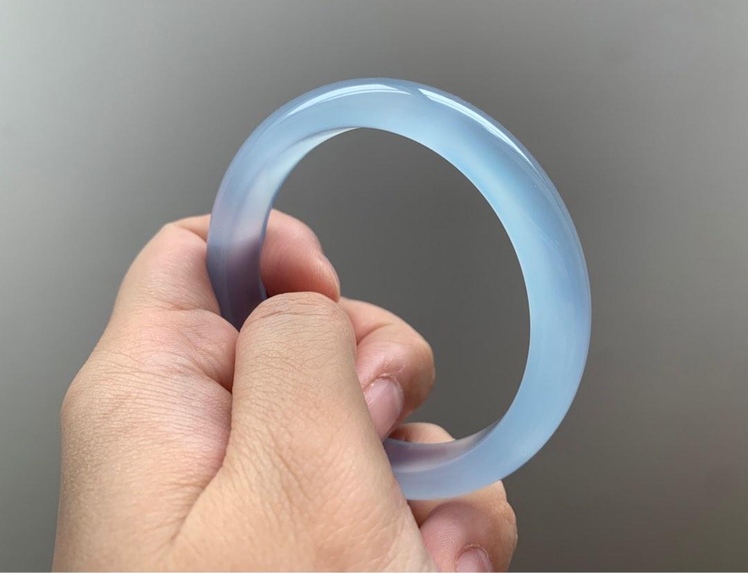 54mm 天空蓝玉髓镯子 Sky Blue Chalcedony Bangle, Women's Fashion, Jewelry   Organisers, Bracelets on Carousell