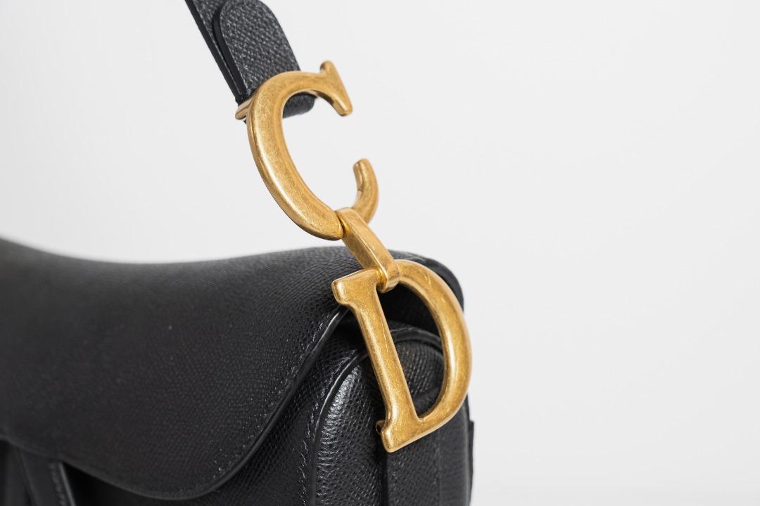 Rent dior clearance saddle bag