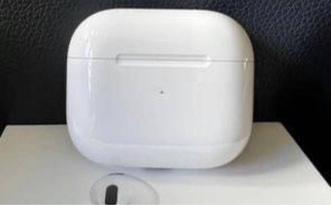 Apple AirPods Gen3 (like new) warranty end 5/1 /2023, Audio, Earphones