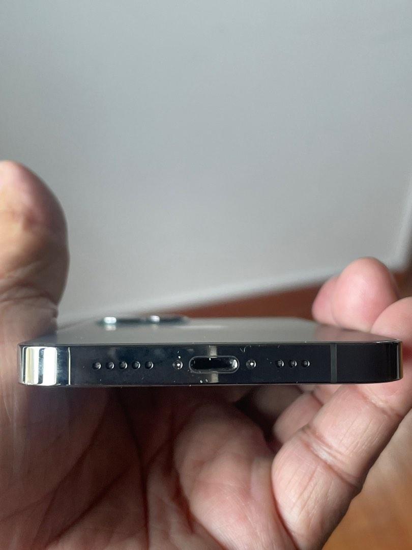 Apple iPhone 12 Pro / AirPods Pro, Mobile Phones & Gadgets, Mobile