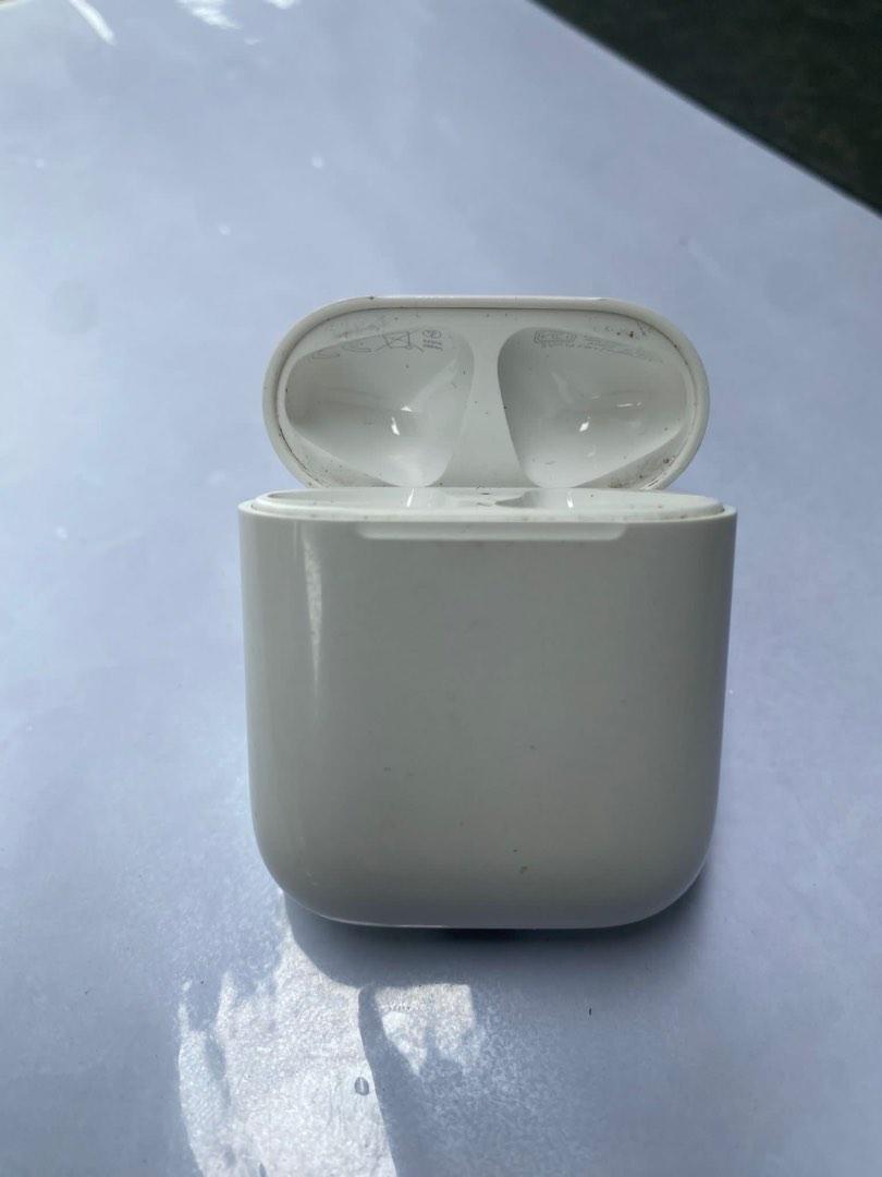 AUTHENTIC AirPod gen 2 ( chargers case only ), Audio, Earphones on