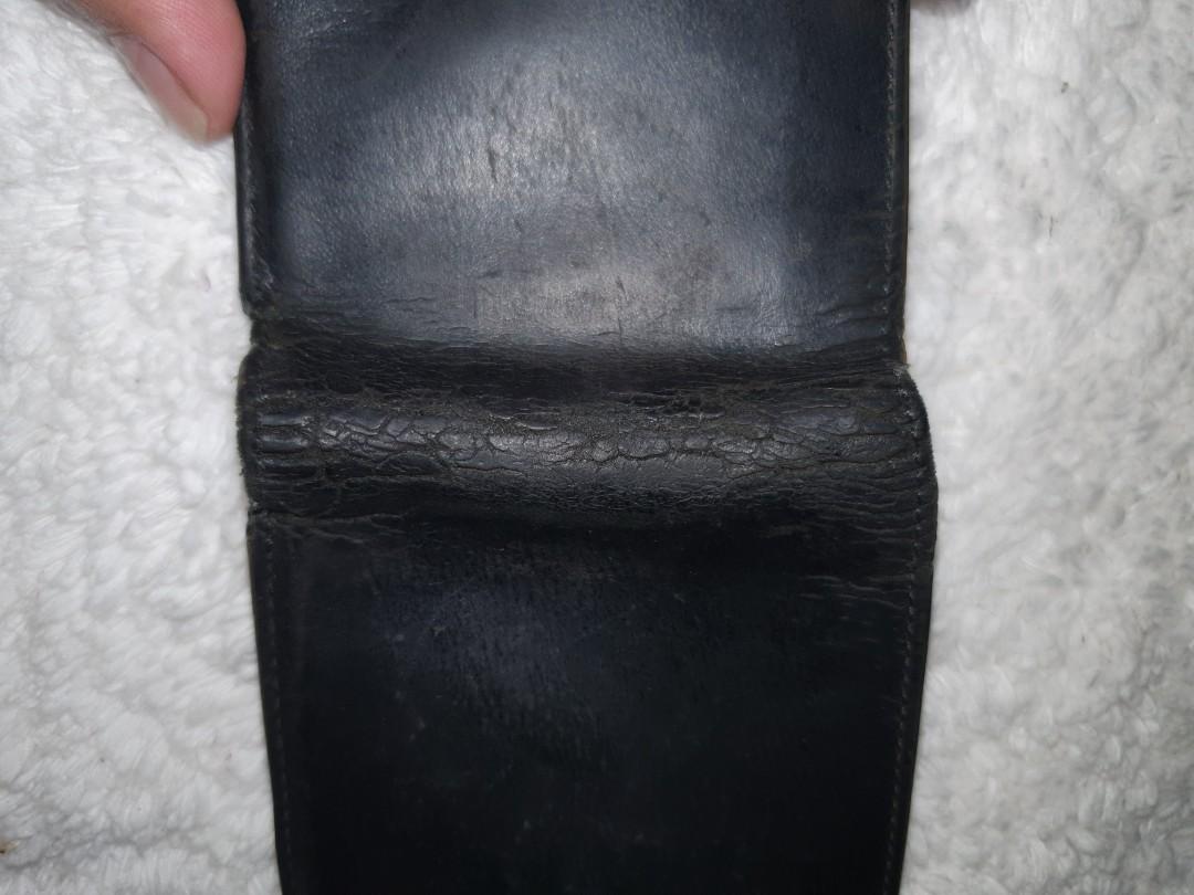 authentic Burberry black label mens wallet (Category: Luxury Bags & Wallets) located in Santa Maria. Submitted by mikavillaflor4 (Listing ID 1192852236, Image 2). Description: project wallet.