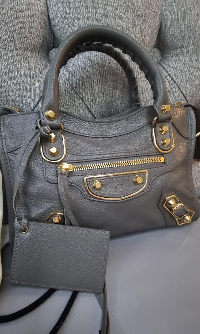 Harga balenciaga mini online city