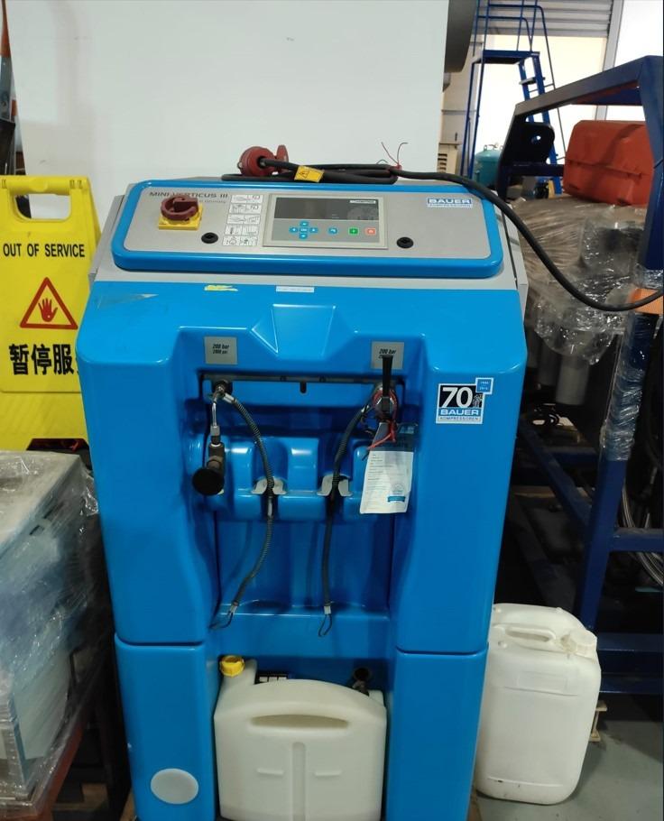 Bauer Mini Verticus 3 Air Compressor, Car Accessories, Car