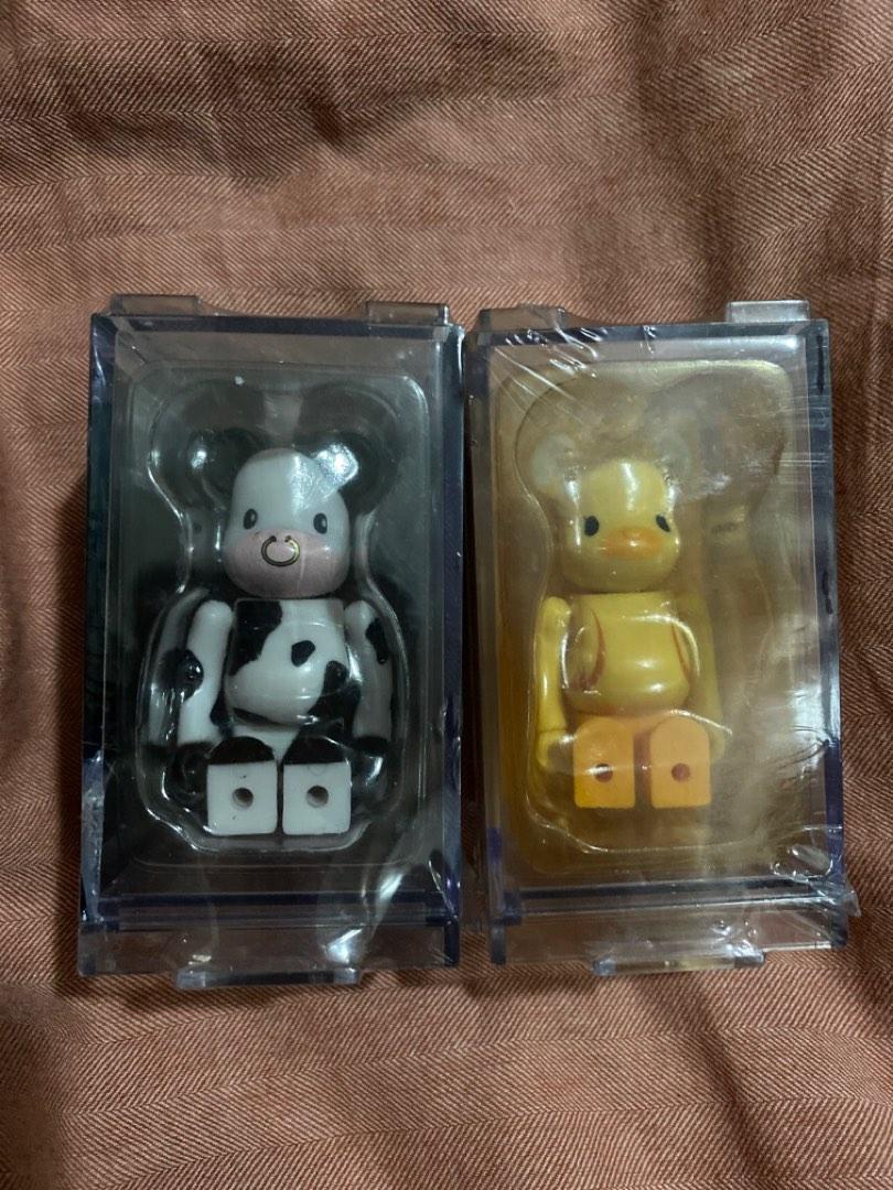 bearbrick 100% Chick & Bull, 興趣及遊戲, 玩具& 遊戲類- Carousell