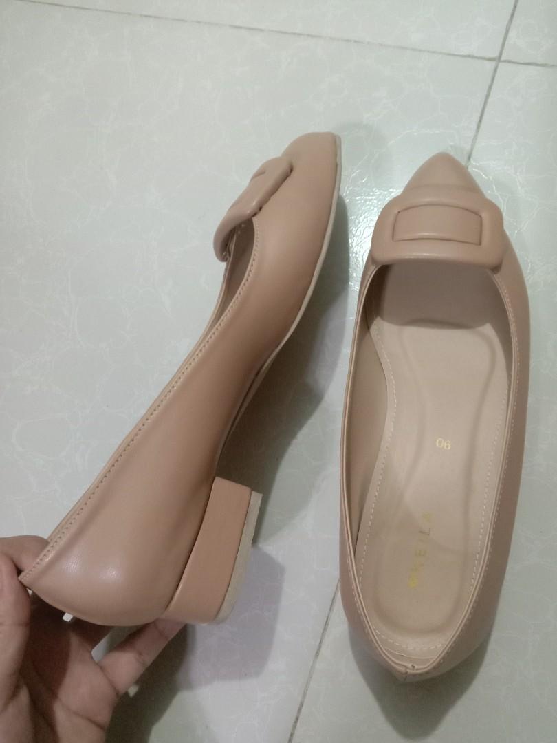 Beige 1 inch heels hotsell