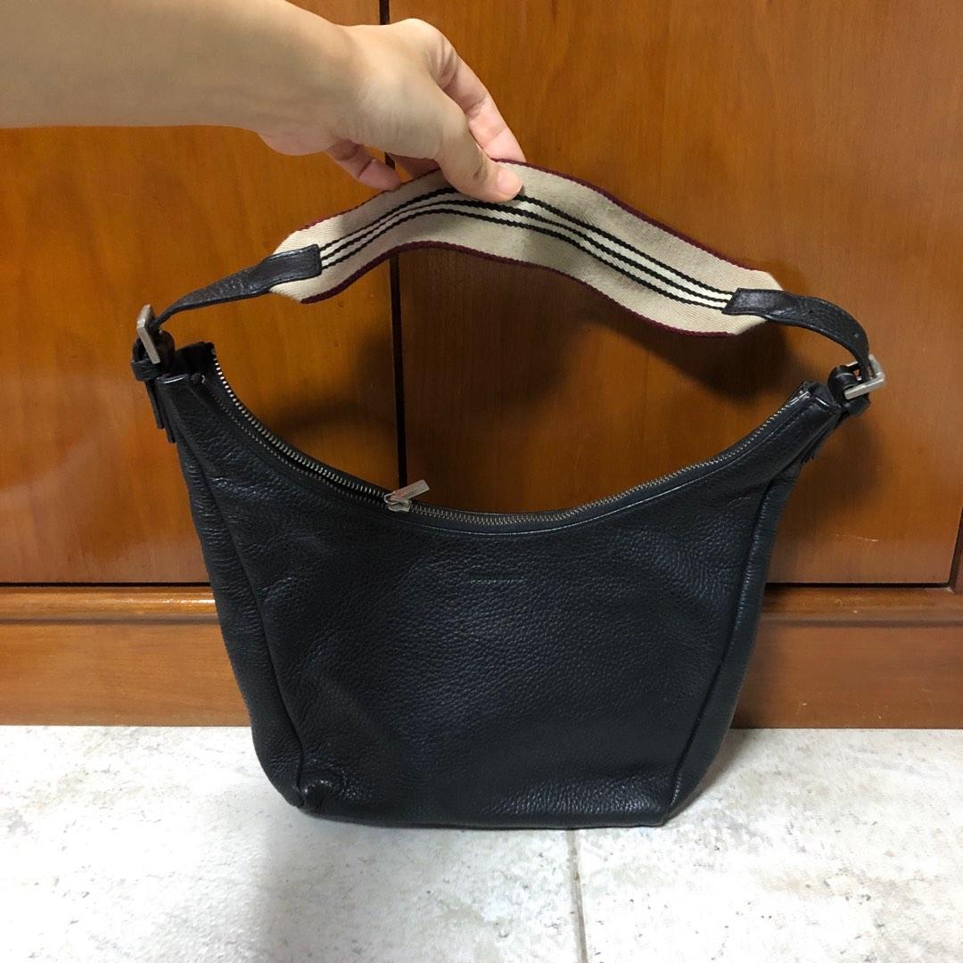 Original Burberry Bag, Luxury, Bags & Wallets on Carousell