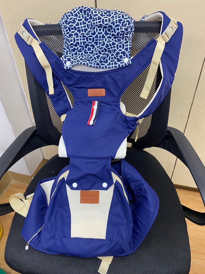 Carrier with hipseat, Babies & Kids, Going Out, Carriers & Slings on