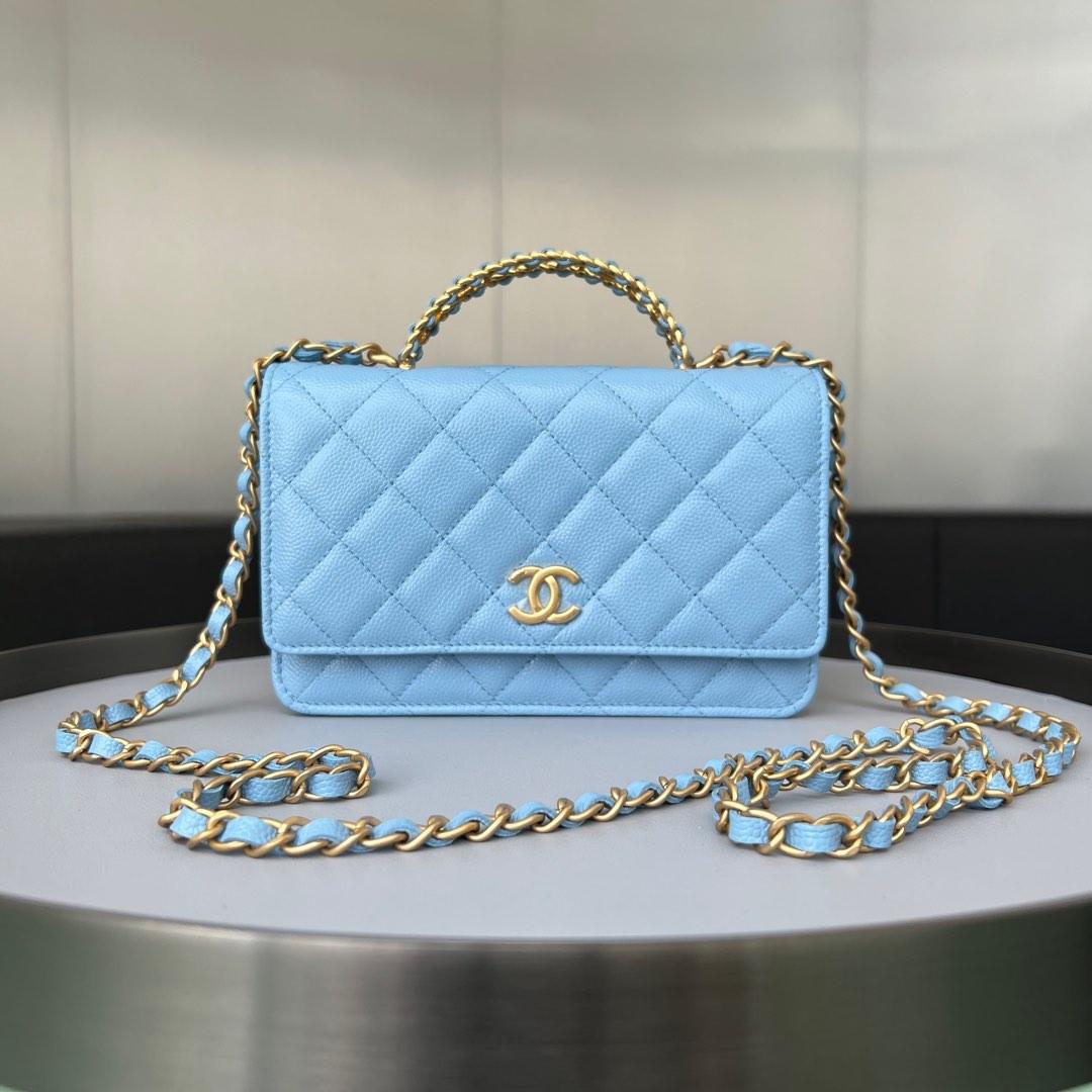 Timeless 22P Chanel Classic lined Flap Caviar Leather Light Baby Blue Light  blue ref501549  Joli Closet
