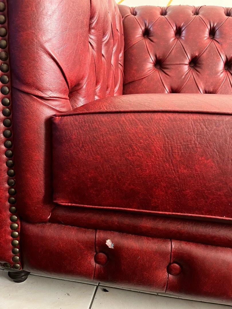 Chesterfield sofa (Category: Sofas) located in Manila. Submitted by missgrace_collection (Listing ID 1192846011, Image 2). Description: Minor issues .
