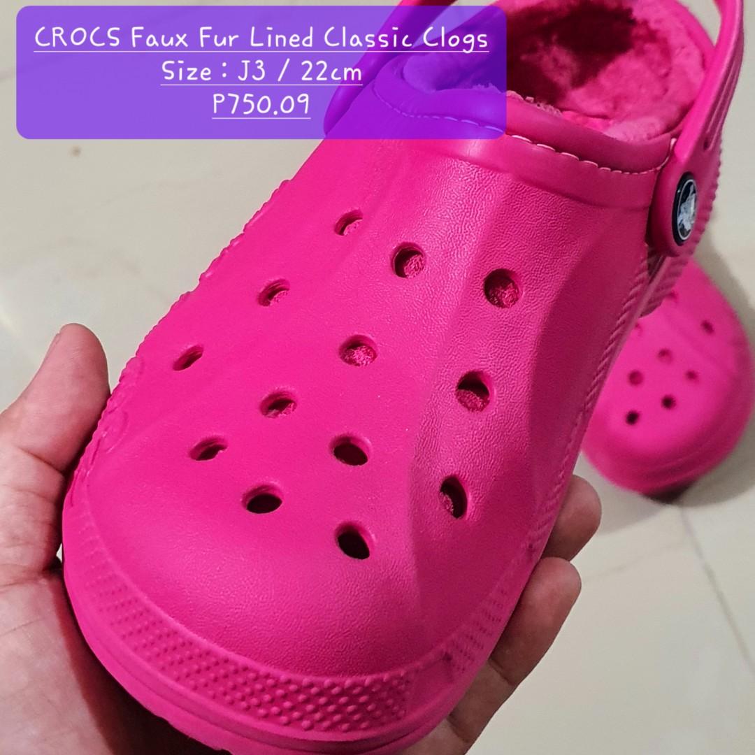 CROCS Faux Fur Lined Classic Clogs (Size J3 / 22cm), Babies & Kids, Babies & Kids Fashion on