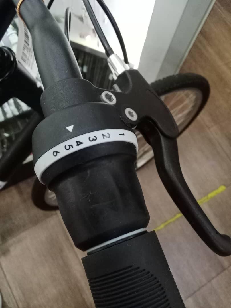 DECATHLON RIVERSIDE 100 Bicycle, Sports Equipment, Bicycles & Parts