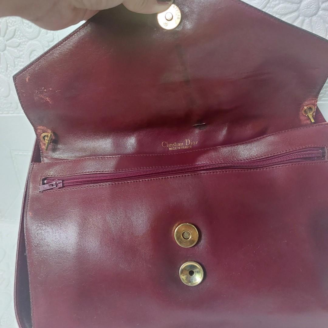 Dior project bag (Category: Luxury Bags & Wallets) located in Rizal. Submitted by riri.rarapreloved (Listing ID 1192836213, Image 3). Description: preloved dior project bag pero sobrang mahal nyan sa preloved.
