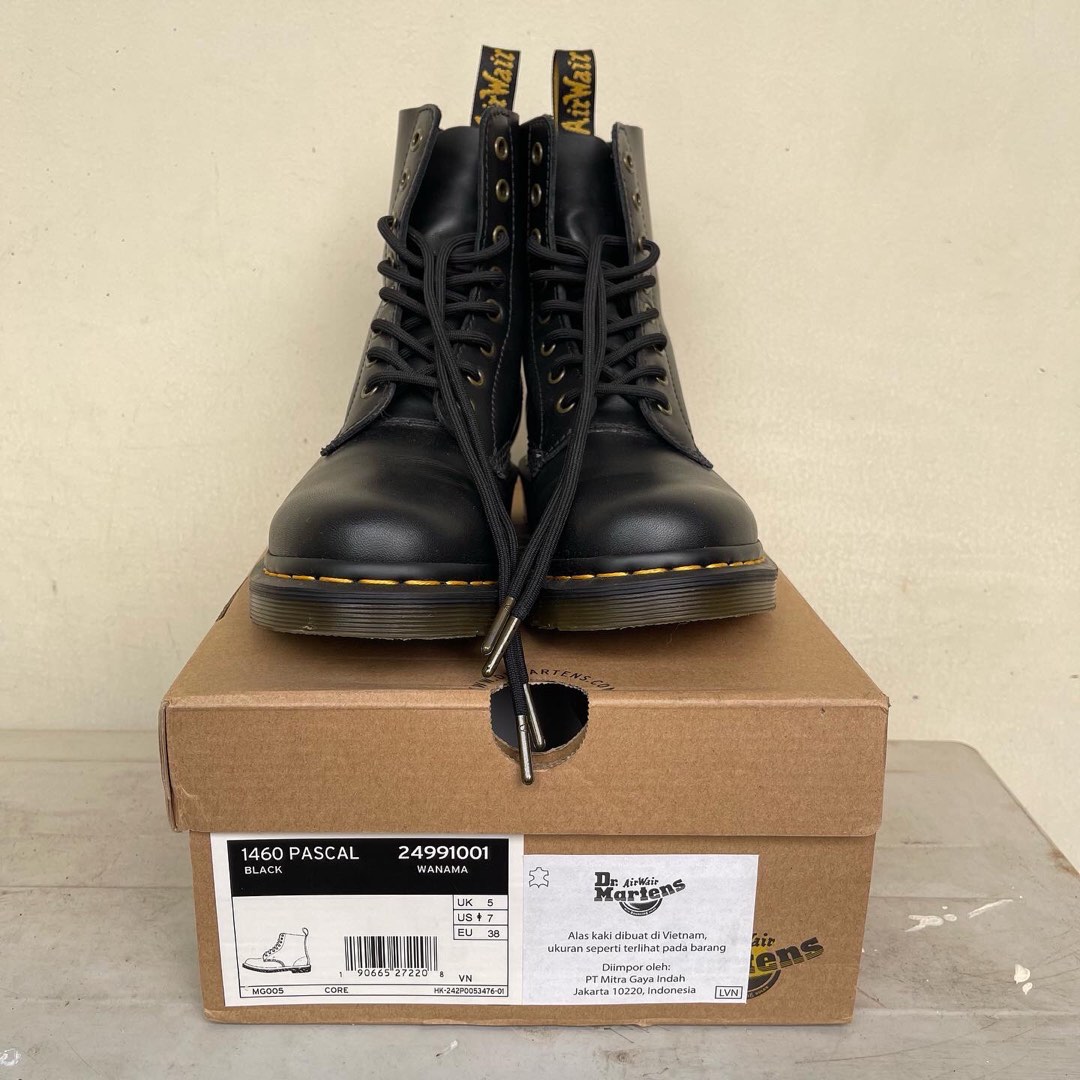 Dr Martens 1460 Pascal Wanama Black, Fesyen Wanita, Sepatu di