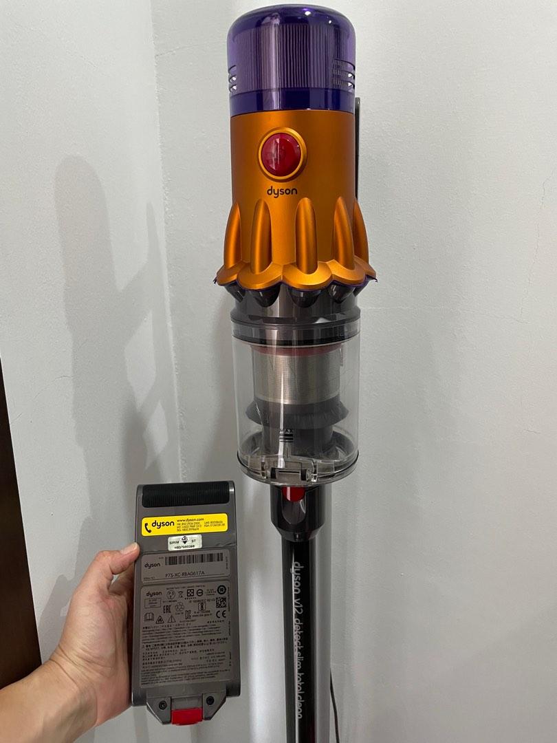 Dyson vacuum battery *ORIGINAL, NEW*, TV & Home Appliances, Vacuum
