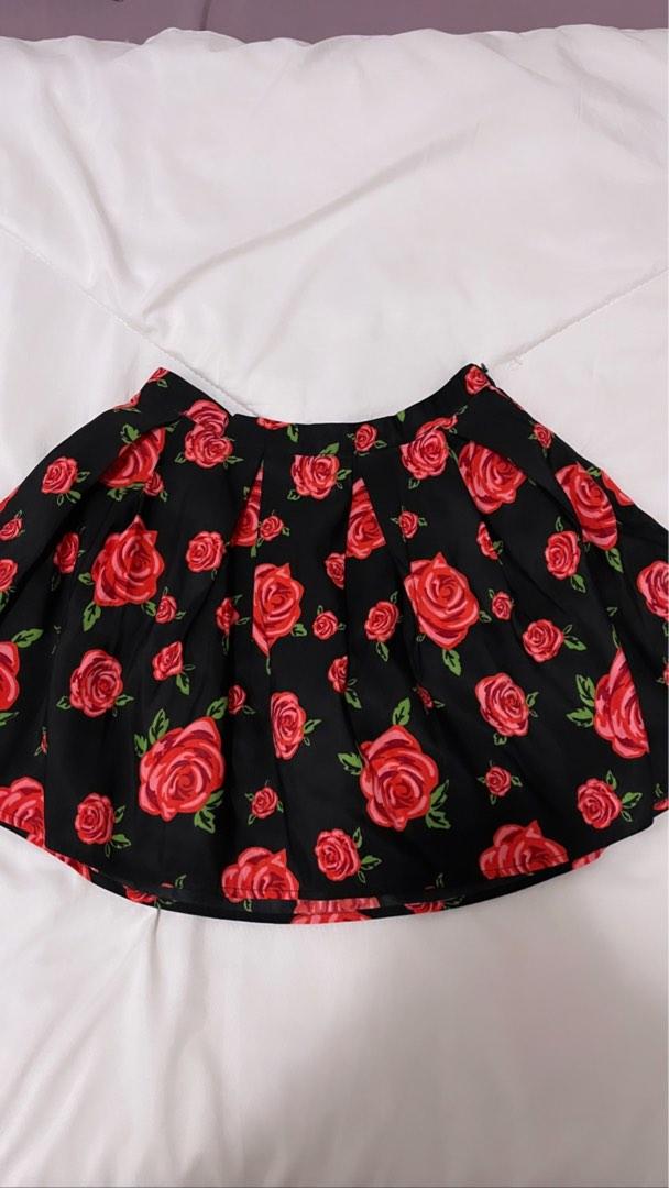 forever 21 floral skirt (Category: Skirts) located in Cabanatuan. Submitted by namier.ph (Listing ID 1193014186, Image 1). Description: 🌹 size 36 on the tag but i had it altered to fit for a size 34 🌹 such a pretty design and also fits nicely .