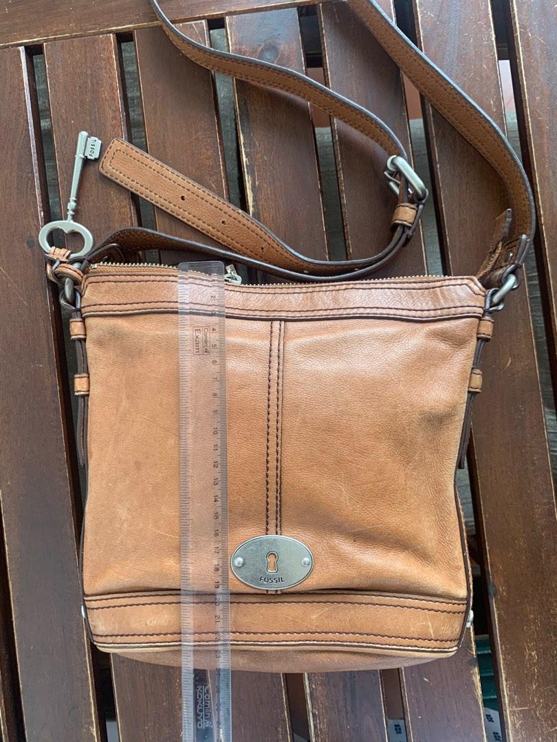 Fossil Maddox bucket leather bag Women s Fashion Bags Wallets Cross body Bags on Carousell