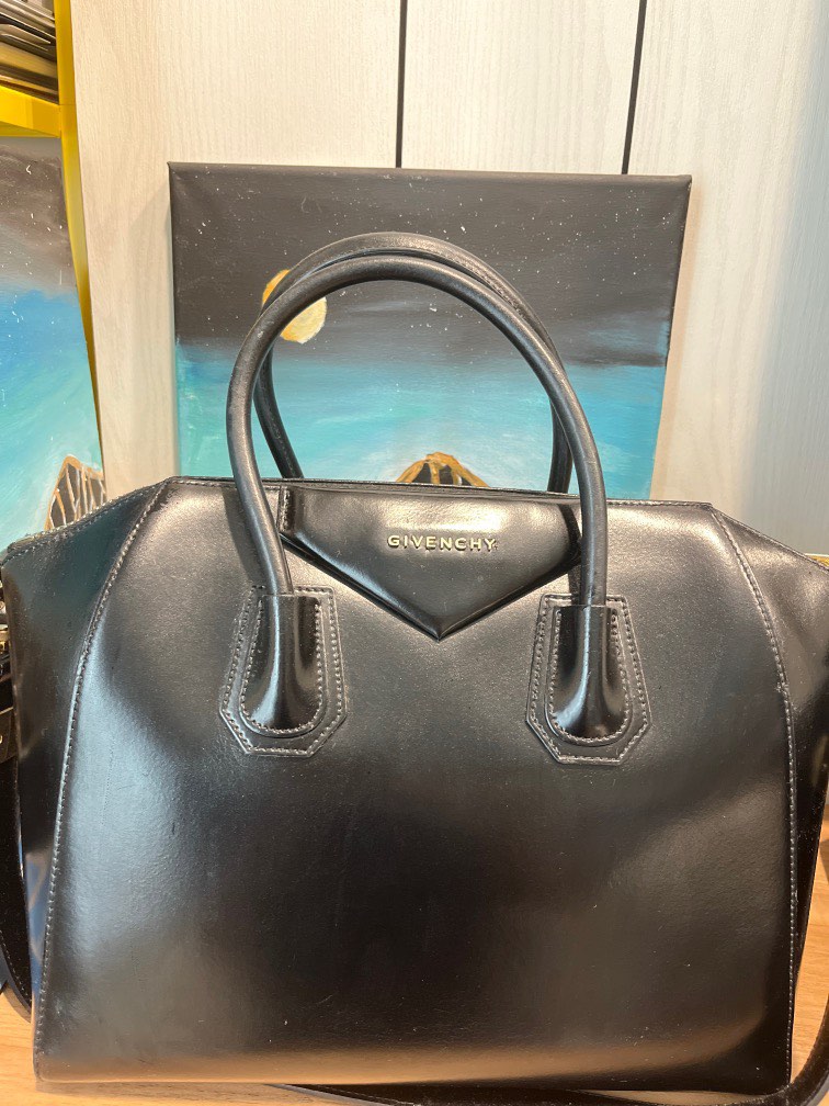 Givenchy Antigona, Women's Fashion, Bags & Wallets, Cross-body Bags on  Carousell