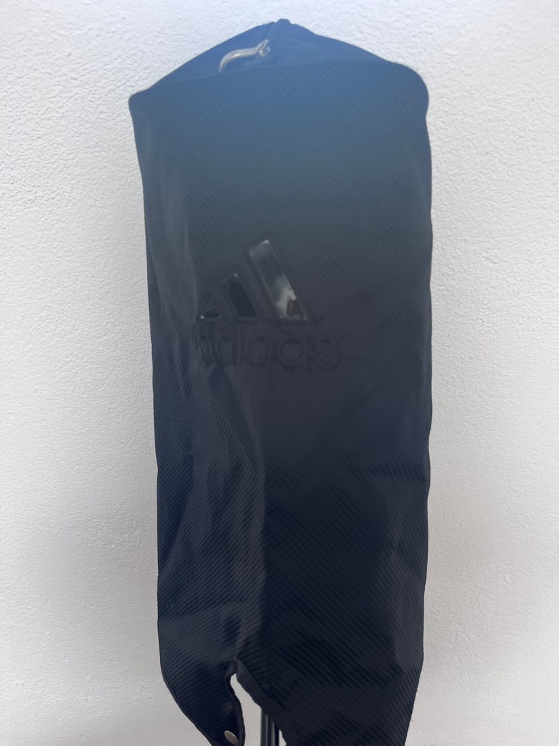 Golf bag head cover. , Sports Equipment, Sports & Games, Golf on Carousell