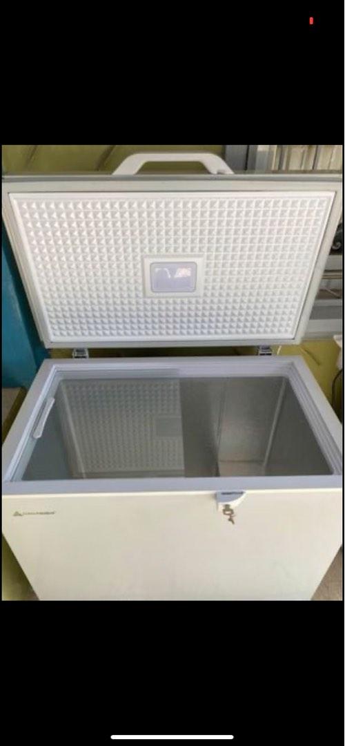 Hanabishi chest freezer/fridge, TV & Home Appliances, Kitchen