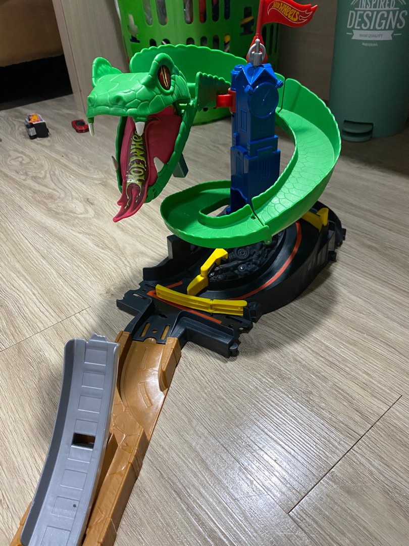 Snake hot wheel track store