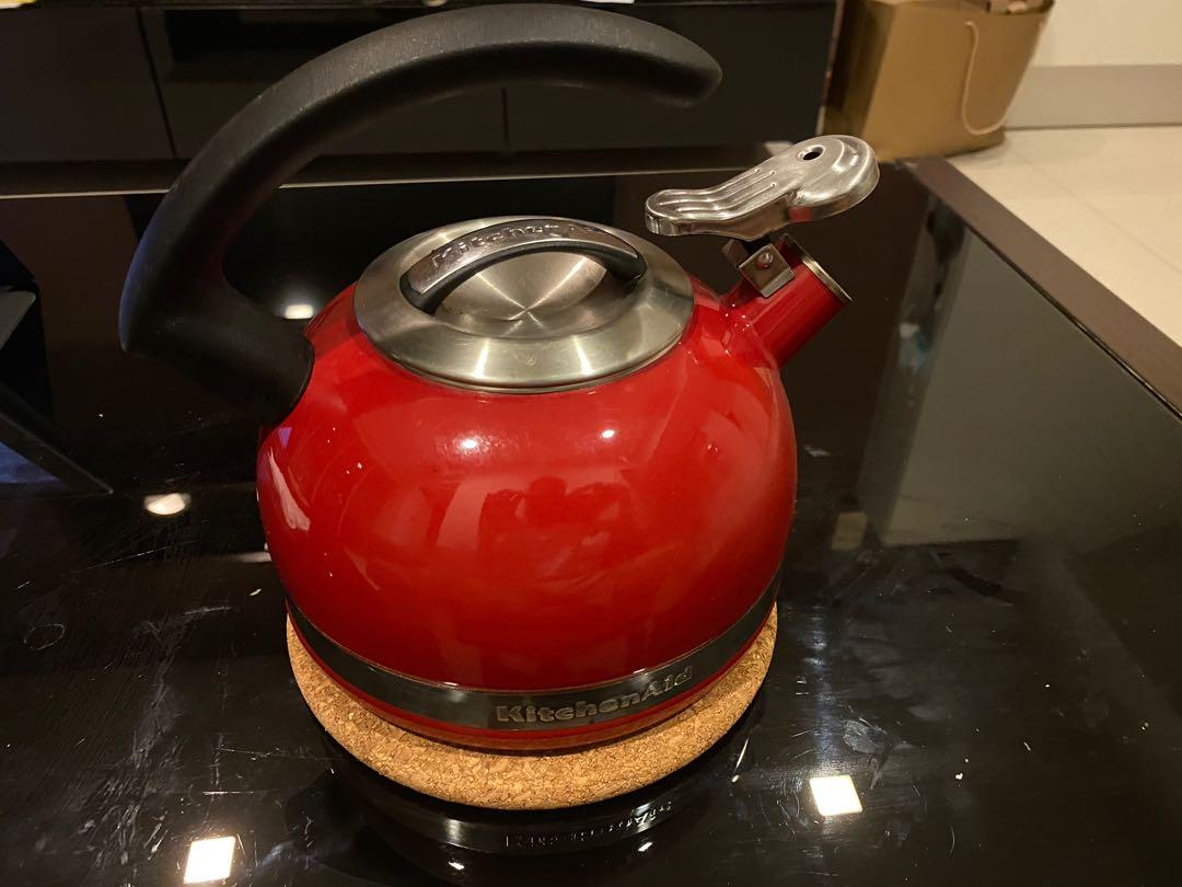 KitchenAid 2.0-Quart Kettle with C Handle and Trim Band - Empire Red