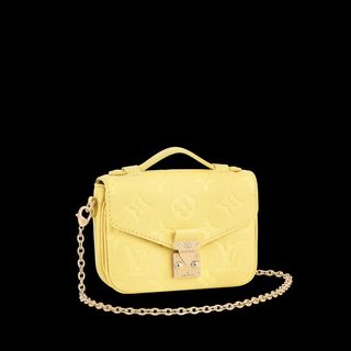 (Category: ) located in . Submitted by shopcy (Listing ID 1193021705, Image 1). Description: .
