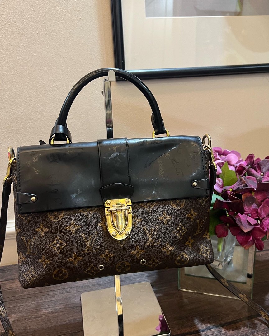 Shop authentic Louis Vuitton Fleur De Jai Carousel Bag at revogue