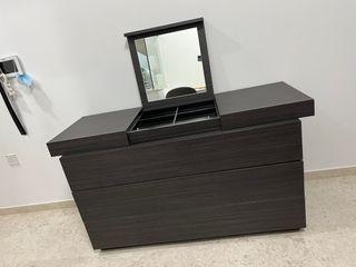 Make up desk/ chest of drawers