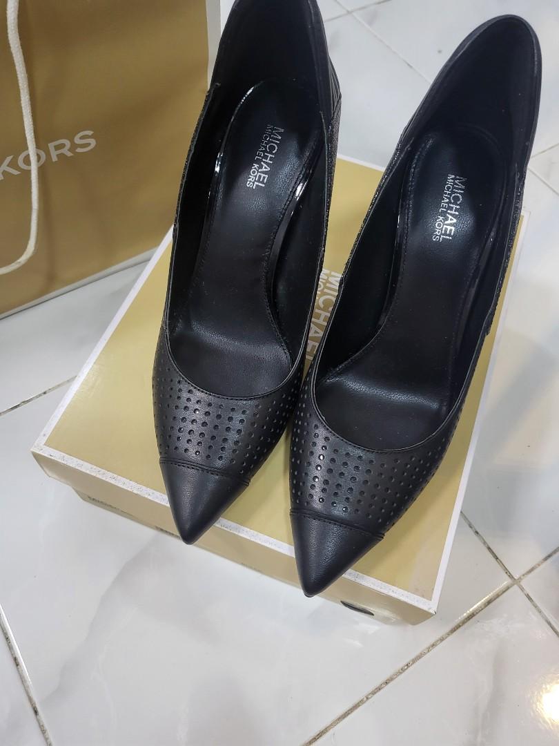 Michael kors pumps Women s Fashion Footwear Heels on Carousell