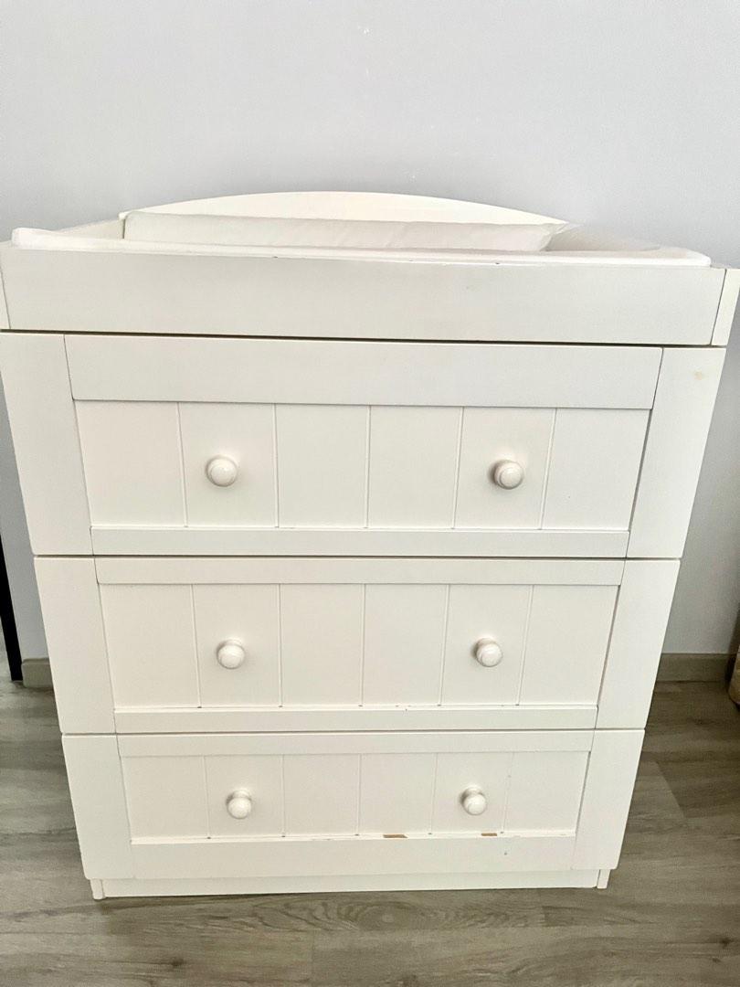 Marlow changing hot sale unit
