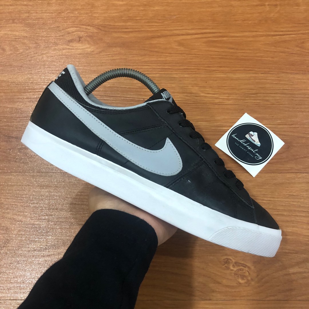 Nike match supreme 7.5uk Men s Fashion Footwear Sneakers on
