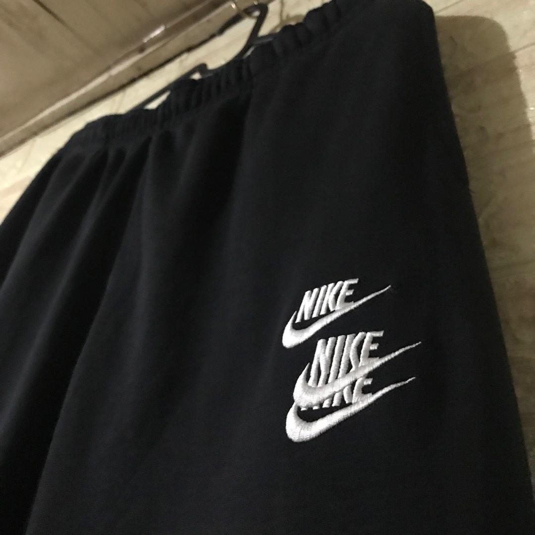 Nike Men's Sportswear World Tour Jogger Pants