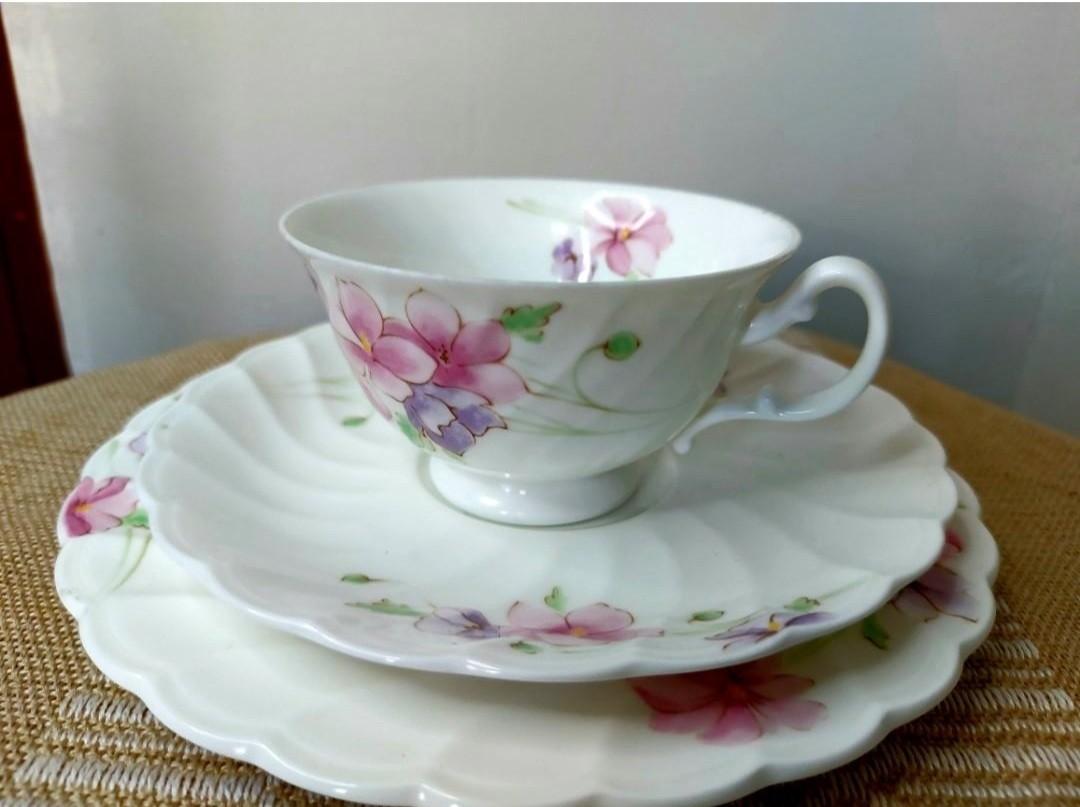 Noritake Studio Collection 999 take all (Category: Coffee & Tea Tableware) located in Pasig City. Submitted by noona81 (Listing ID 1192880531, Image 2). Description: Noritake Studio Collection inclusions: cake plate saucer cup P1150/trio 2 trios available P1000 if take all and with free Noritake Studio Collection cup and saucer if take all lay away accepted.