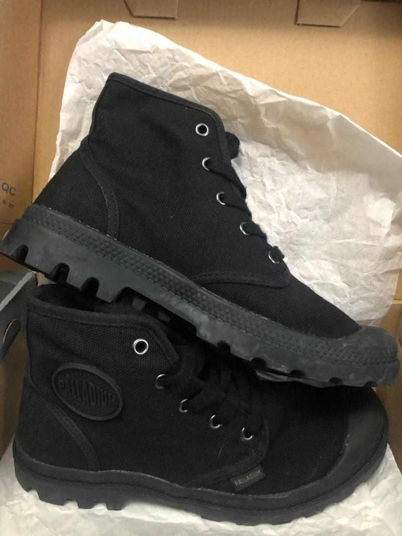 palladium pampa chelsea boots