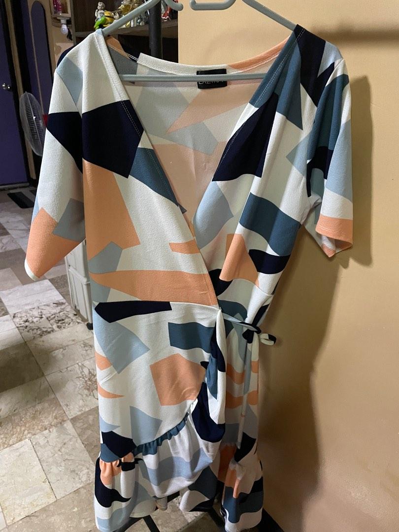 Plus Size Dresses (Category: Dresses) located in Quezon City. Submitted by fayeocampo21 (Listing ID 1192962640, Image 1). Description: Used twice Sleeve length: 11in Waist: adjustable kasi Length: 40in **Give 1-2in allowance for the size Stretchable fabric Delivery c/o buyer (LBC, JRS) or you can pick-up in our facility (Sauyo, QC) Contact me: 0917-9000-669 Yes, you can haggle! :) Pwede tumawad. No return, no exchange..