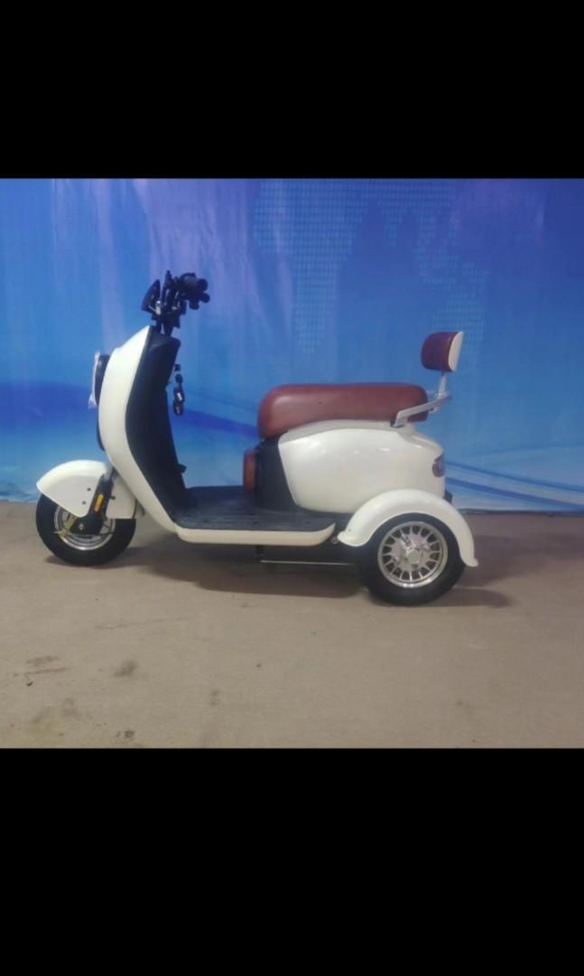 PMA, Mobility Scooter 4 wheels scooter, grab food, parcel delivery