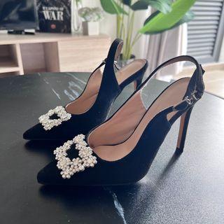 Pump crystal heels